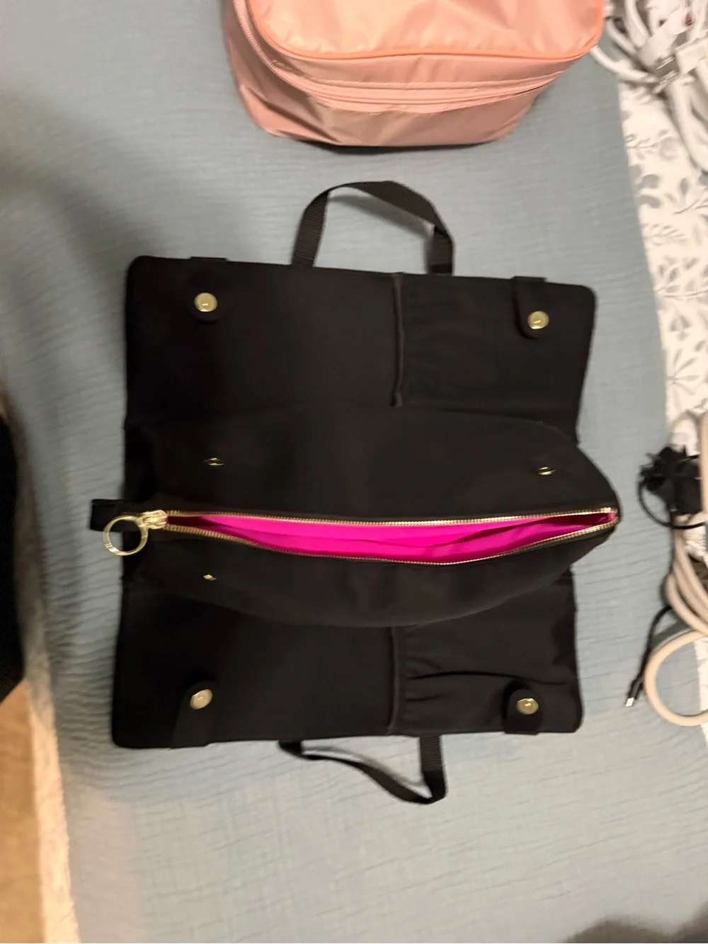 Kusshi Black and Hot Pink Hair Accessory Case